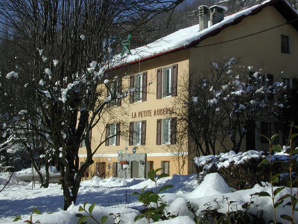 Hotel Restaurant "La Petite Auberge" Bourg-Saint-Maurice Exterior photo